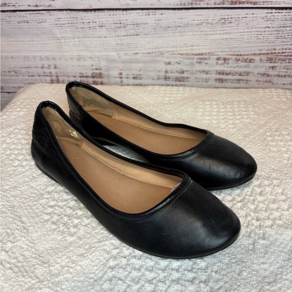 Universal Threads Black Ballet Flats Sz 7